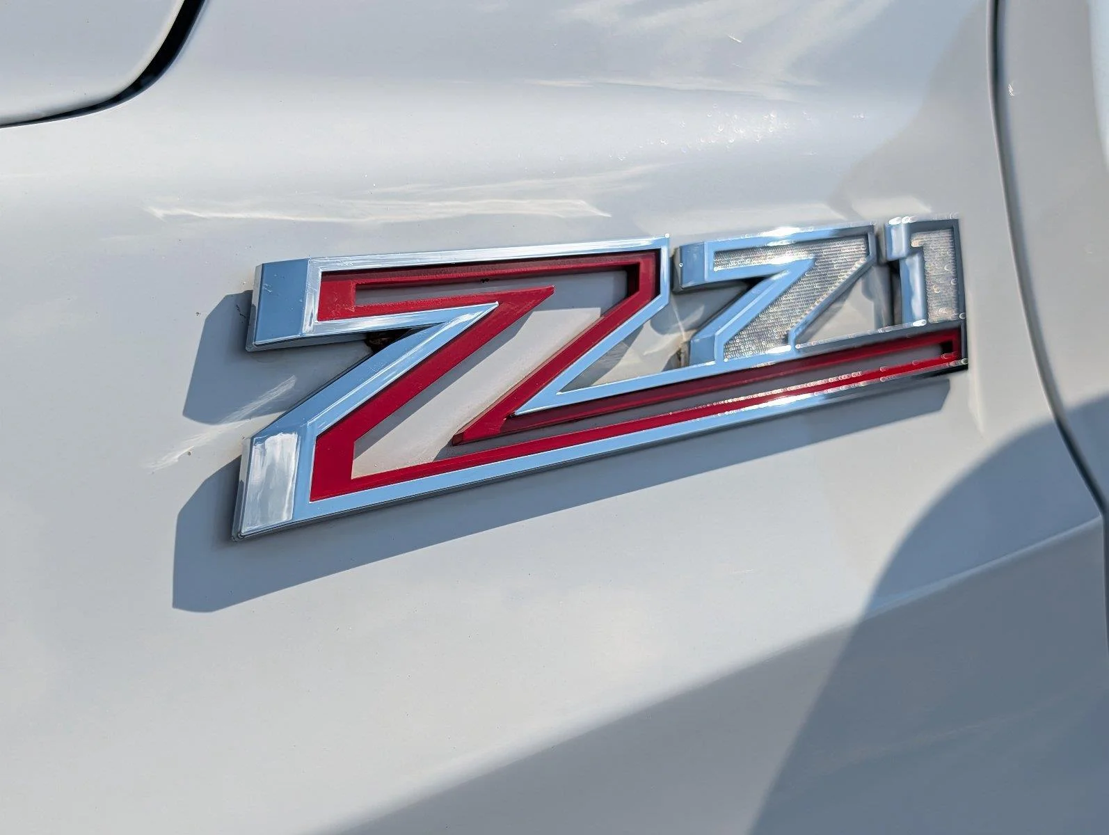 Used 2023 Summit White Chevrolet Z71 image 40