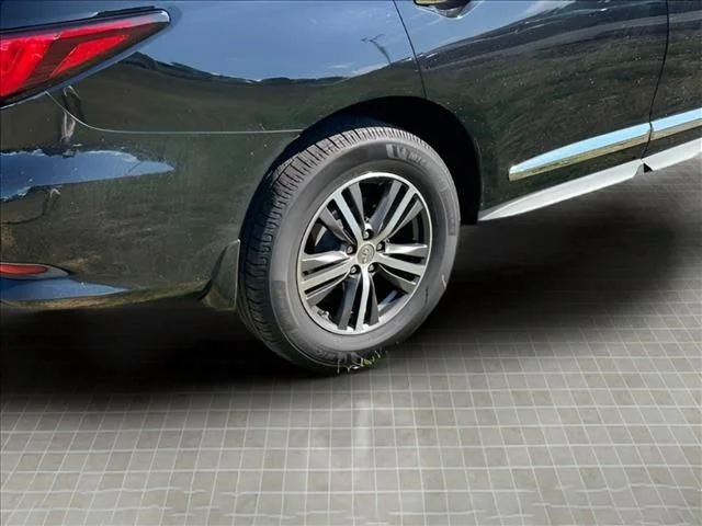 Used 2016 Black INFINITI Base image 14