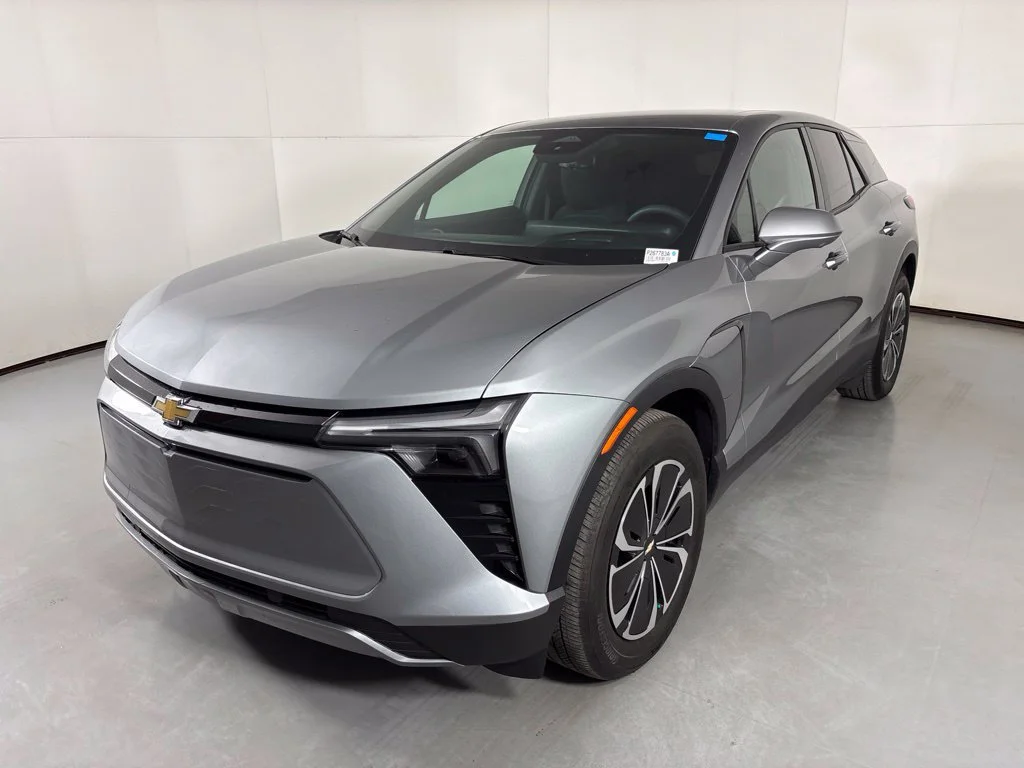 Certified Used 2025 Sterling Gray Metallic Chevrolet LT image 5
