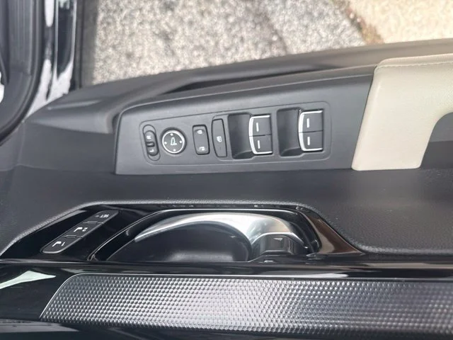 Used 2023  Honda EX-L image 23
