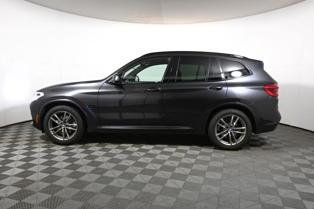 Used 2021 Gray BMW sDrive30i image 2