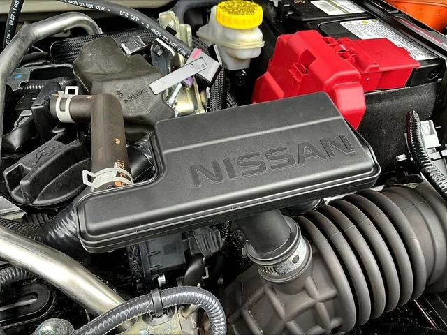 Used 2025 Blue Nissan SR image 33