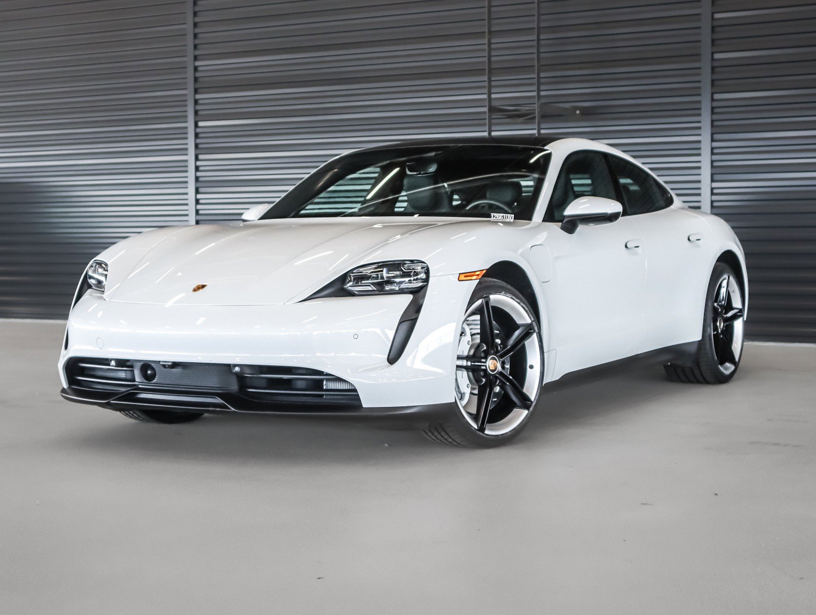 2024 Porsche Taycan 4S's photo