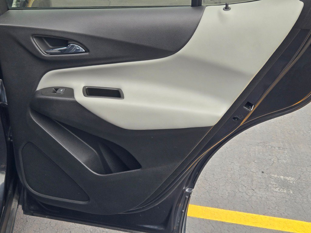 2022 Chevrolet Equinox LS - Photo 10