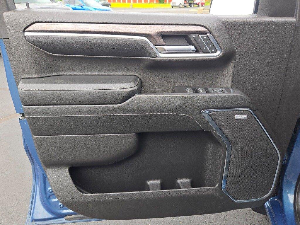 Used 2024 Lakeshore Blue Metallic Chevrolet LTZ image 21