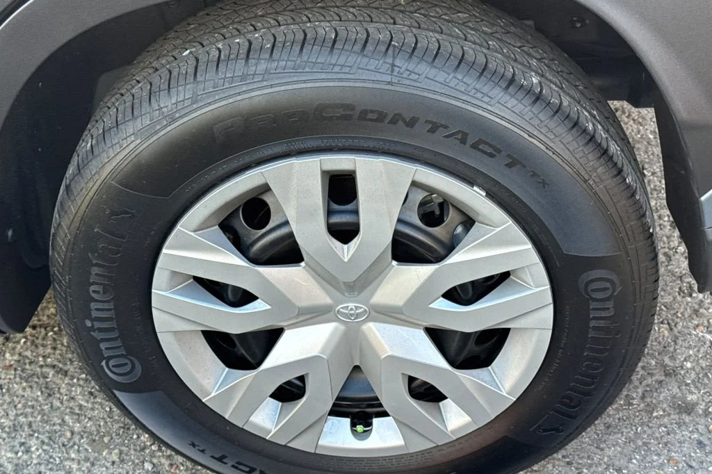 Used 2026  Toyota L image 4