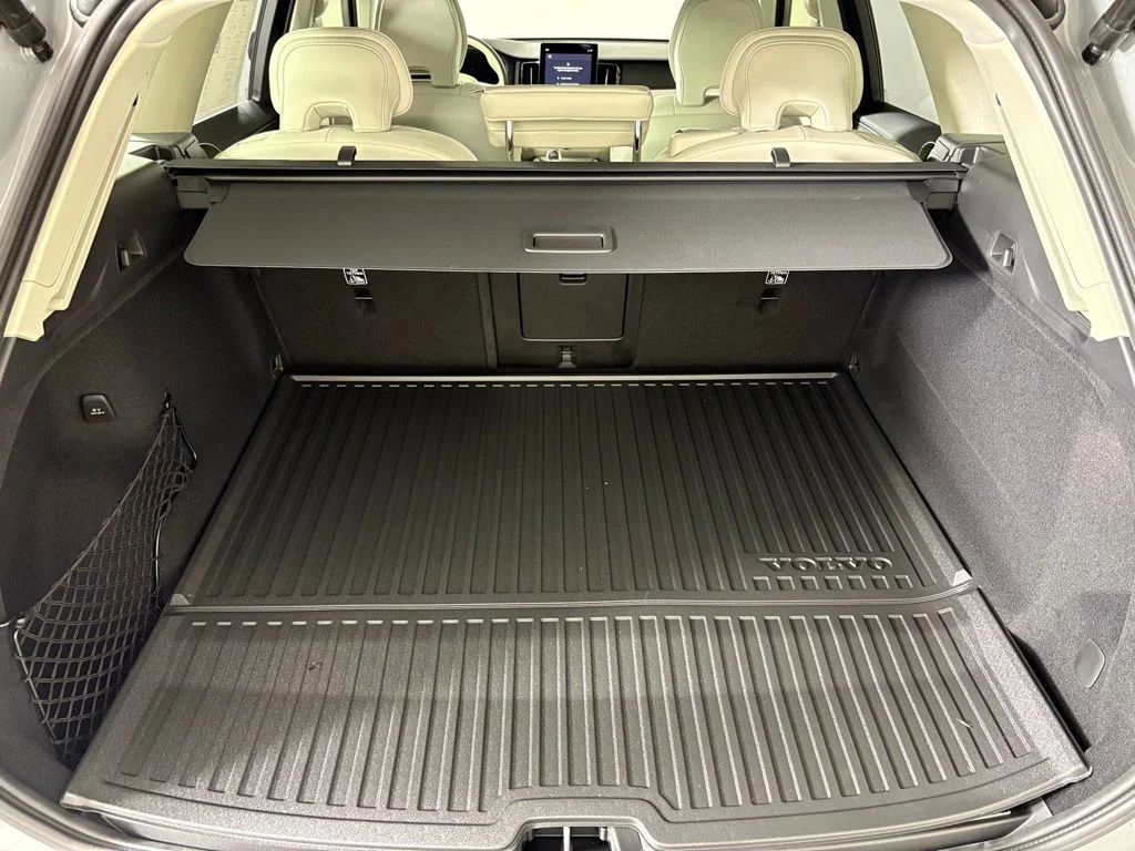 New 2026 Vapour Grey Volvo Ultra image 37