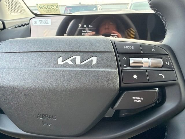 New 2026 Ebony Black Kia LX image 20