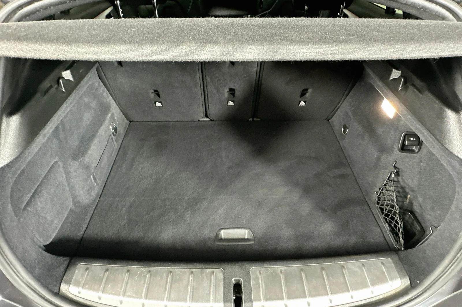Used 2018 Mineral Gray Metallic BMW xDrive28i image 22