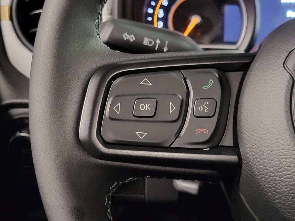 2026 Jeep Wrangler 4-Door photo 5