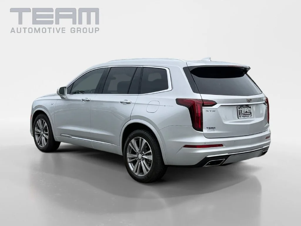 Used 2020 RADIANT SILVER METALLIC Cadillac FWD Premium Luxury image 5