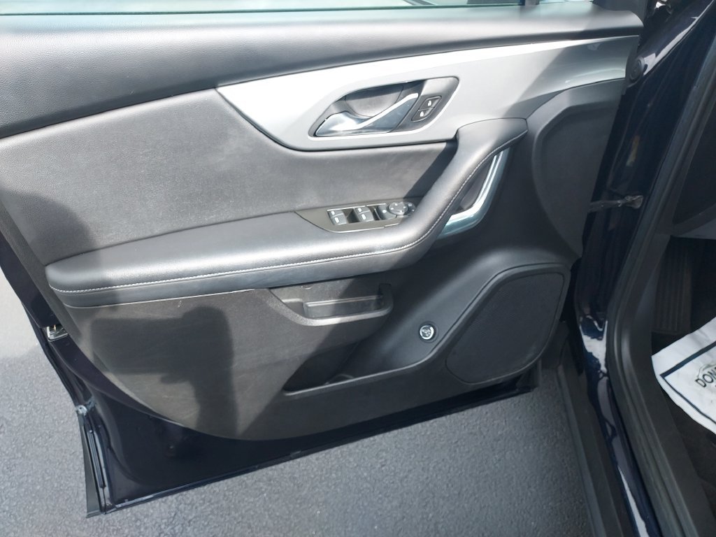 Used 2020 Blue Chevrolet LT image 12