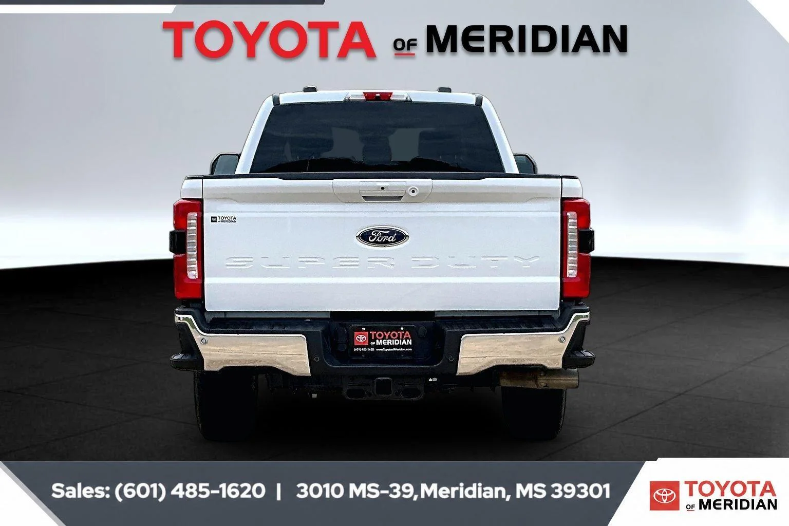 Used 2026 Oxford White Ford Lariat image 4