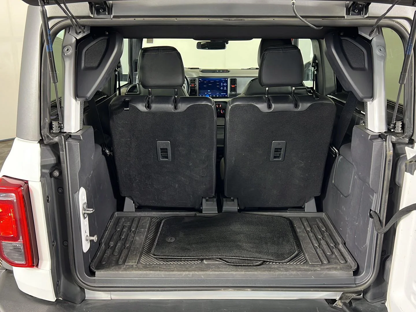 Used 2024 Oxford White Ford Big Bend image 22