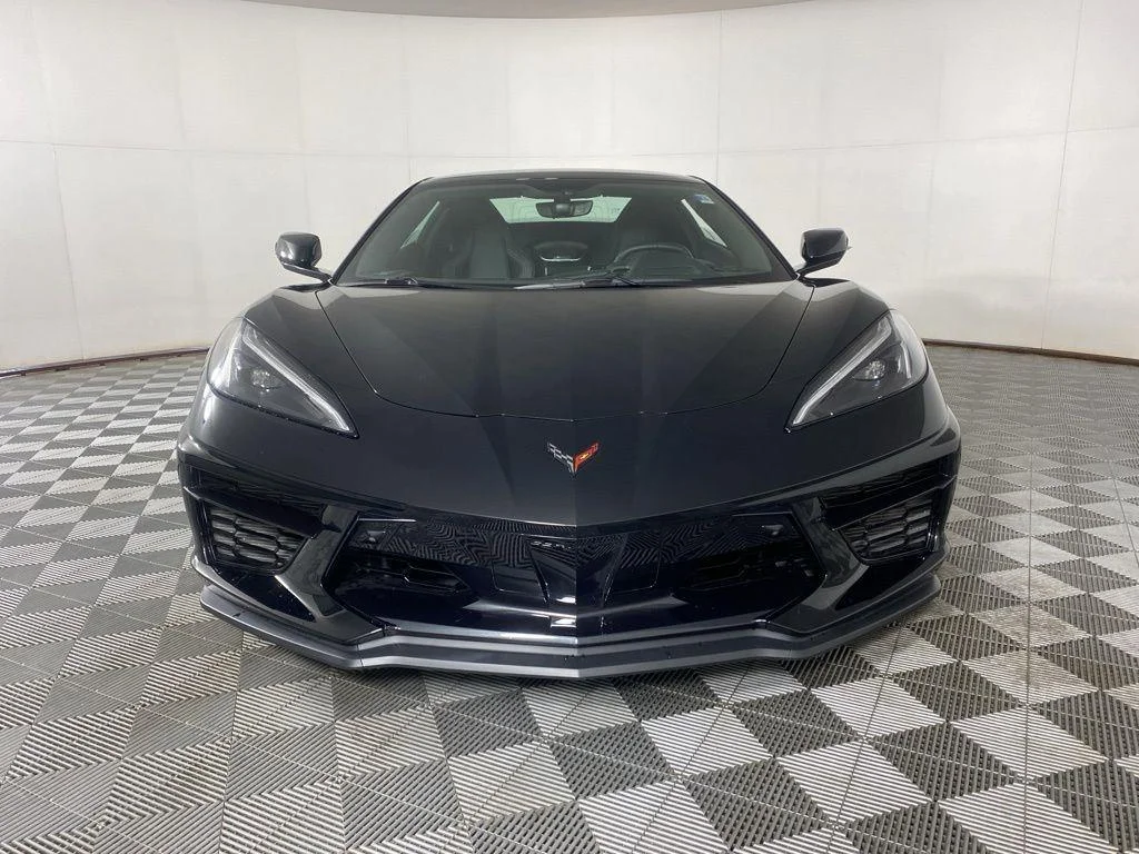 Used 2023 Black Chevrolet 2LT image 2