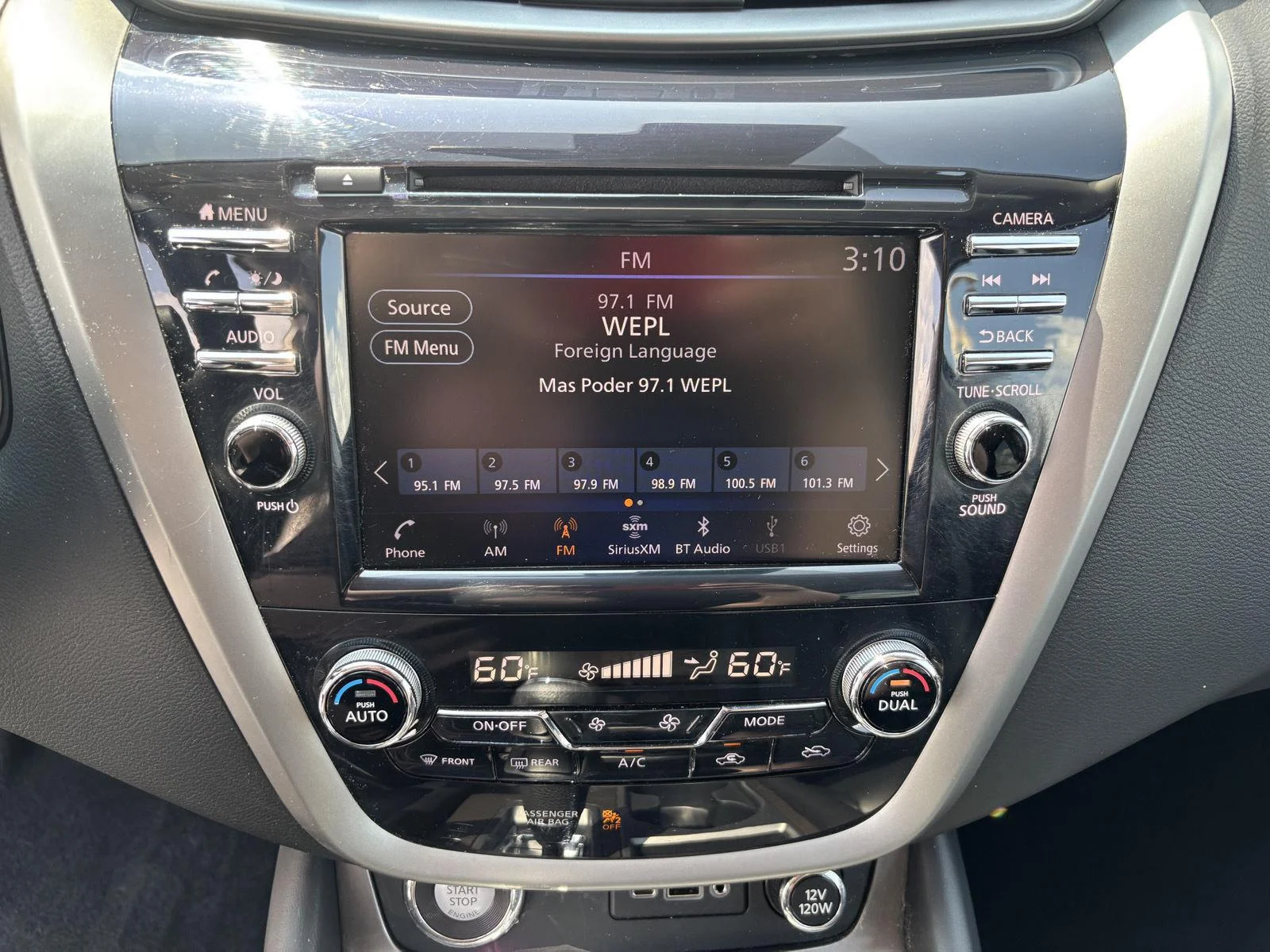 Used 2023  Nissan SV image 30