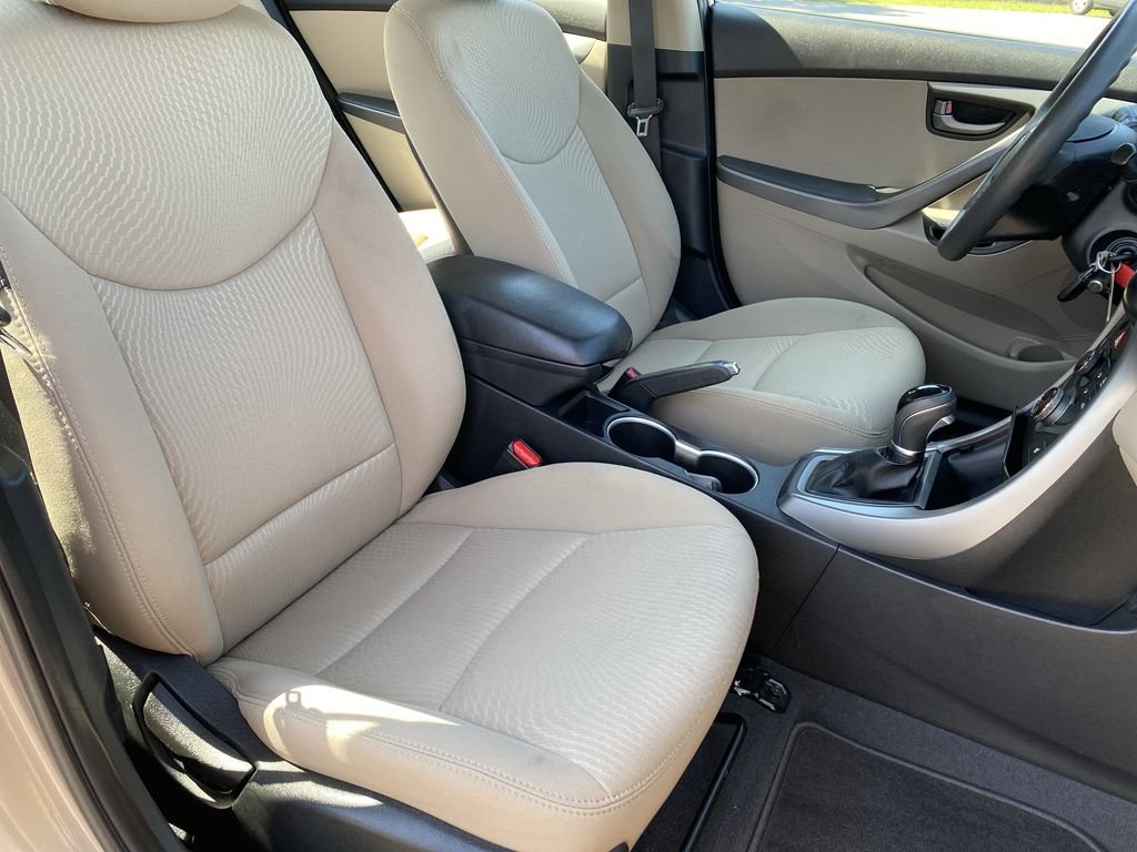2014 Hyundai Elantra SE - Photo 29