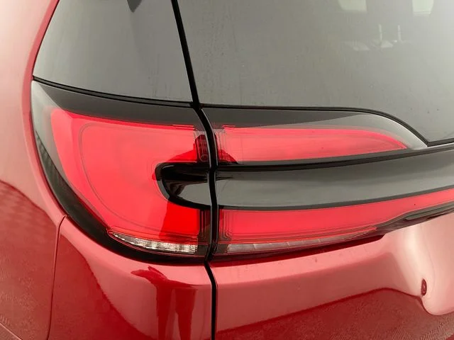 Certified Pre-Owned 2025 Chrysler Pacifica Select