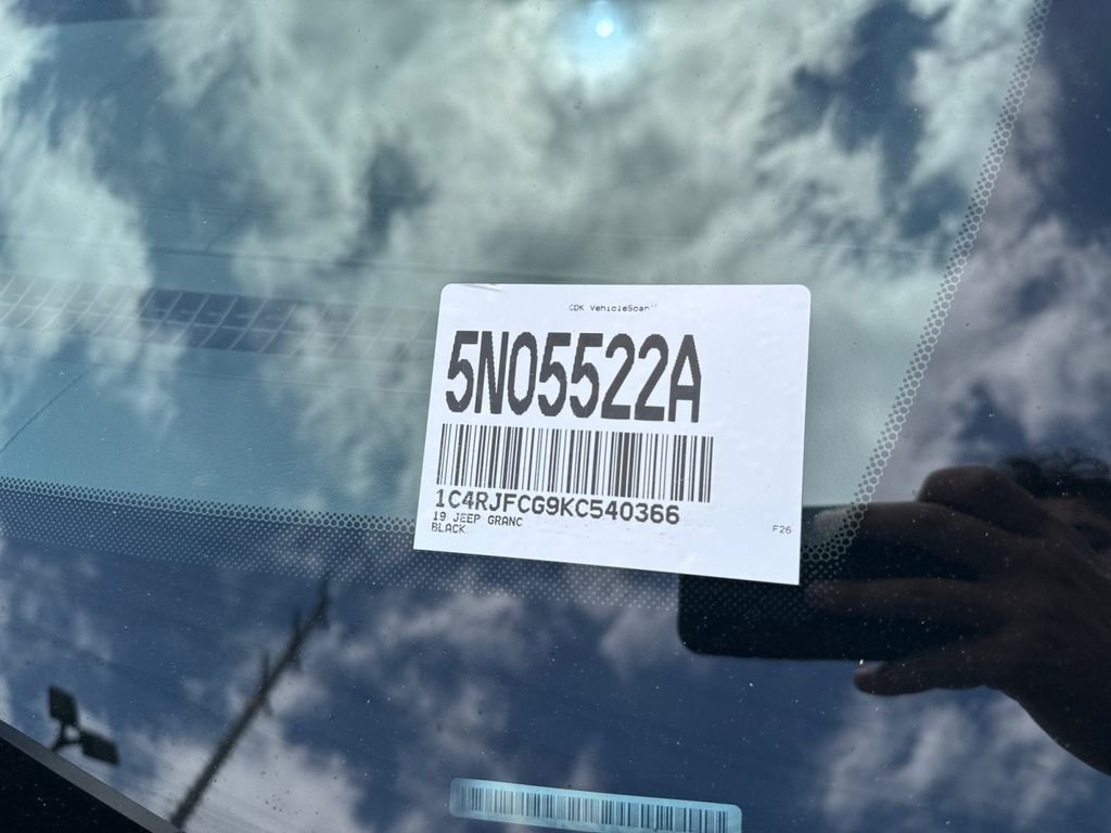 Used 2019 Diamond Black Jeep Overland image 34