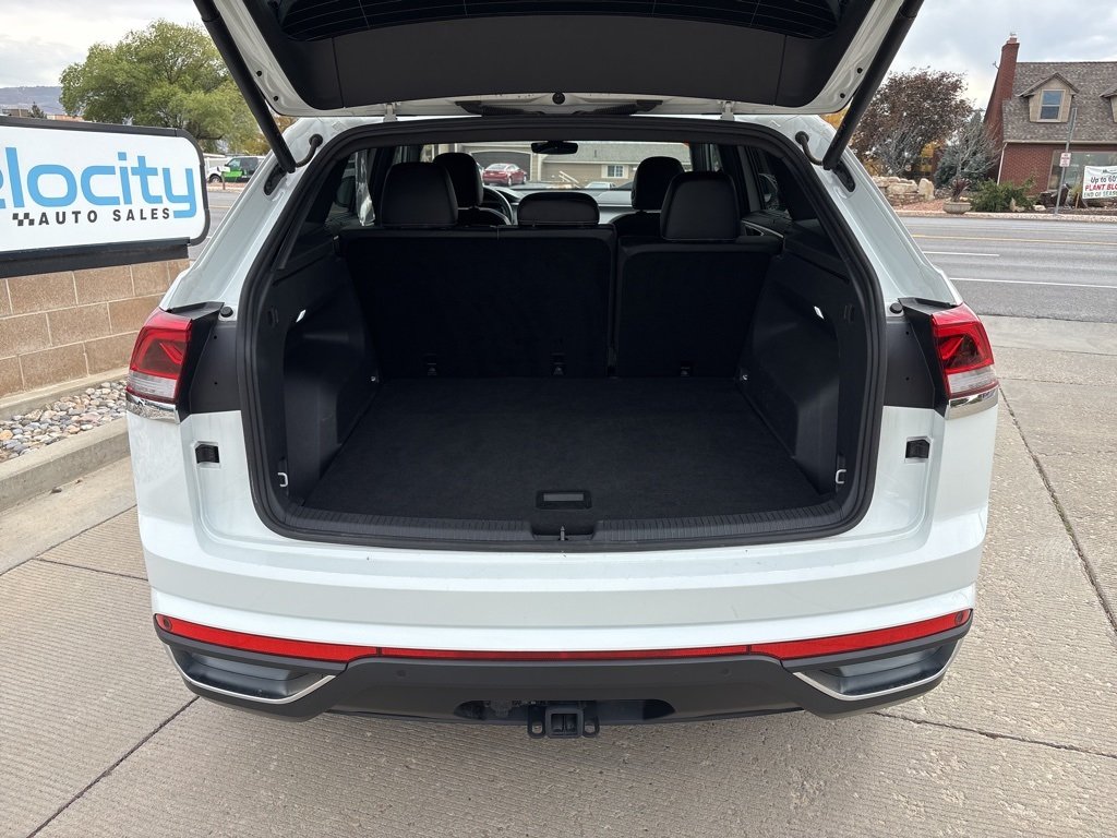 2024 Volkswagen Atlas Cross Sport SE Technology photo 4
