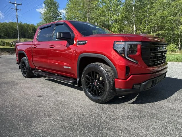 Used 2023 Red GMC Elevation image 12