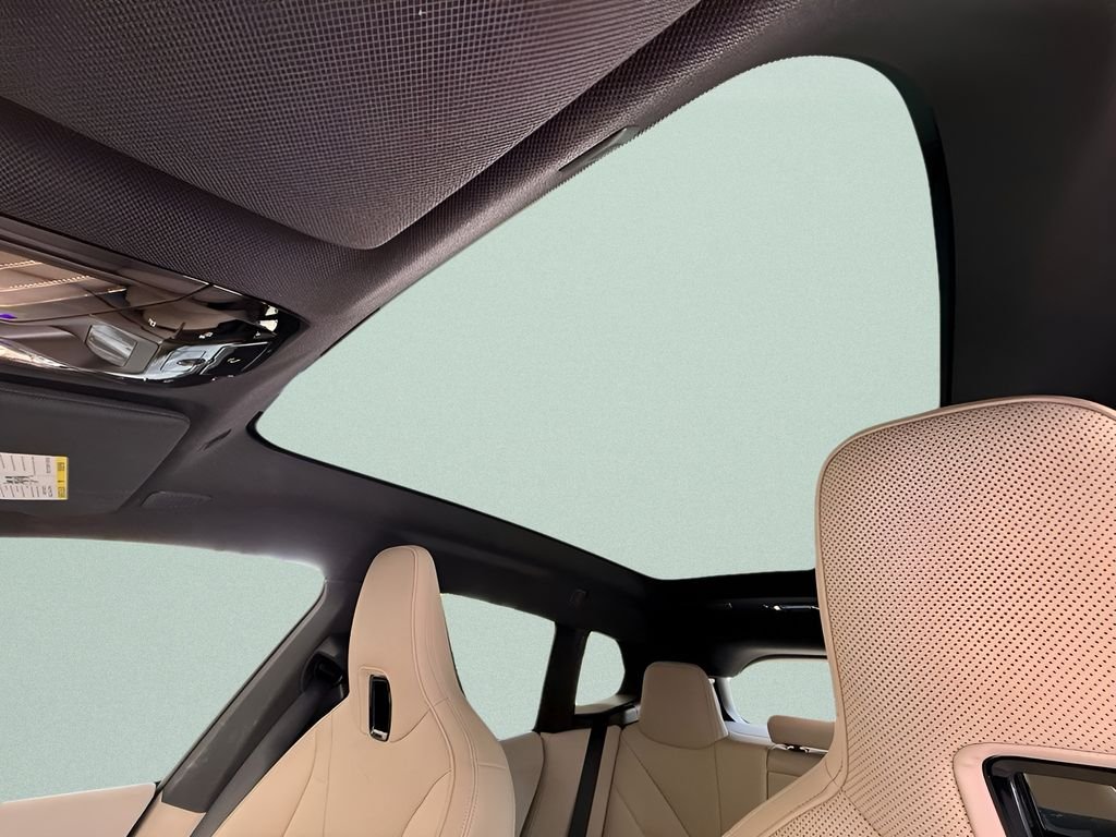 Certified Used 2025 Gray BMW M60 image 21