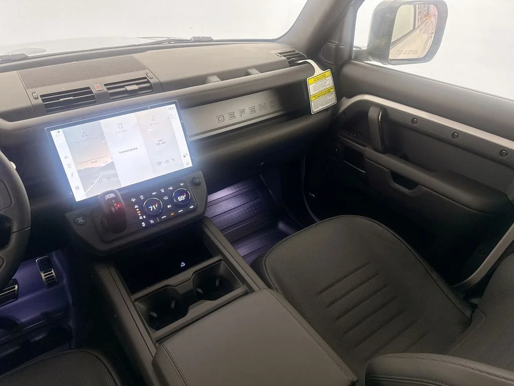 New 2026 Borasco Grey Land Rover OCTA image 23