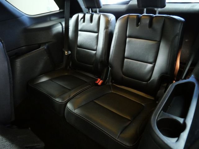 Used 2016 Red Ford Limited image 14