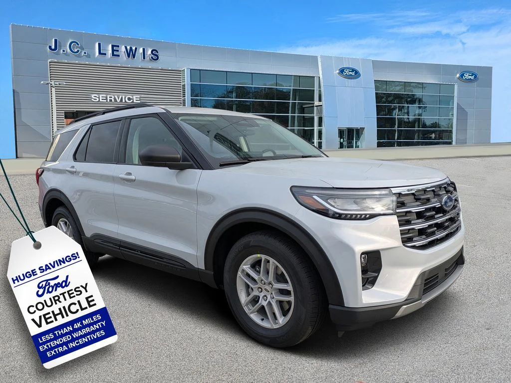 2026 Ford Explorer's photo