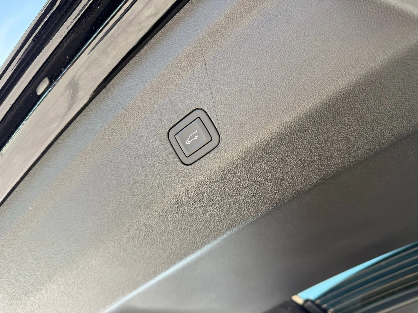 2026 Chevrolet Tahoe LT - Photo 28