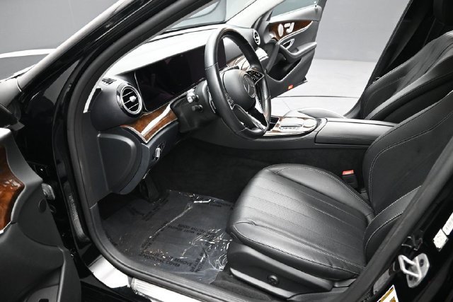 Used 2023  Mercedes-Benz E 350 image 18