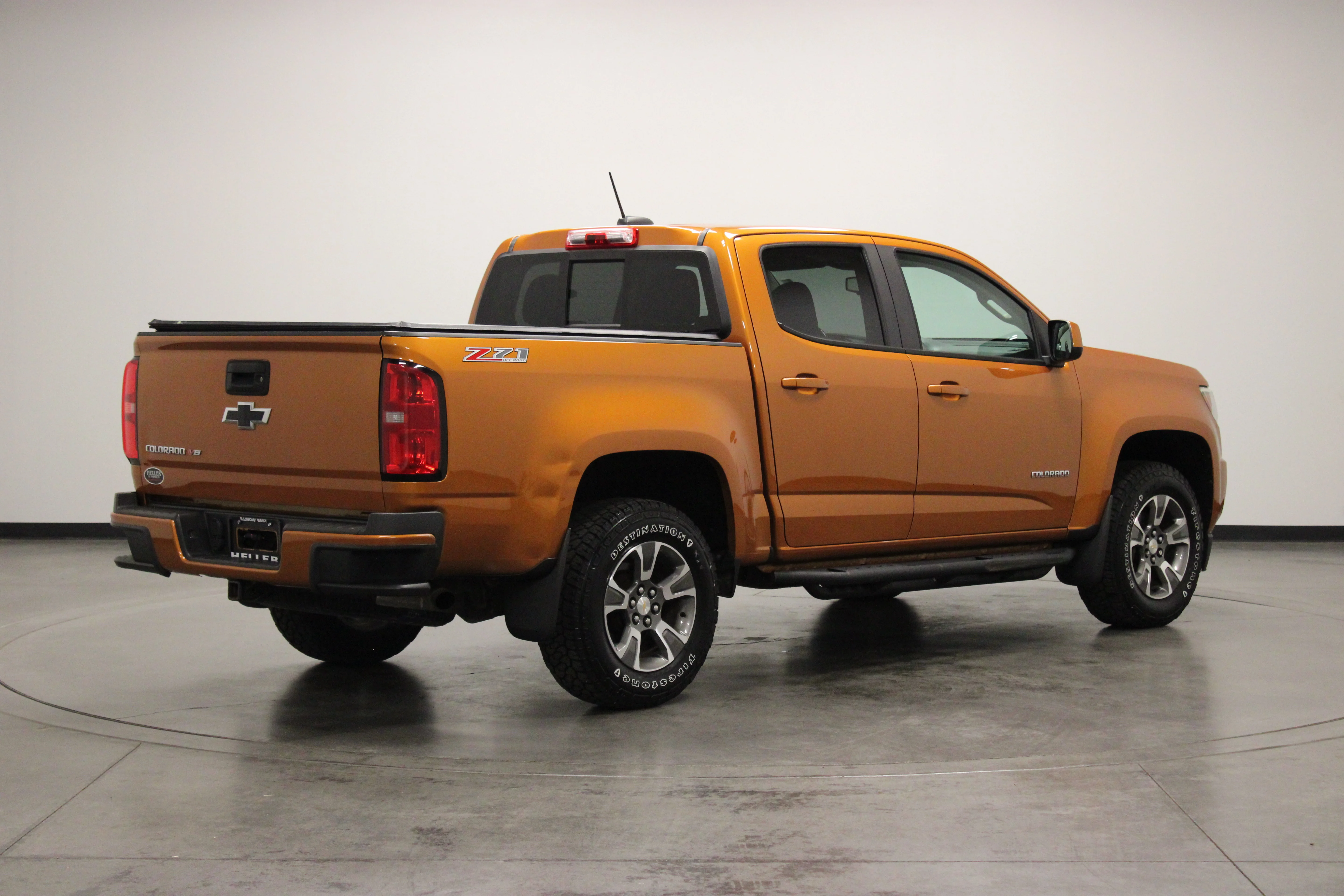 Used 2017 Burning Hot Metallic Chevrolet Z71 image 8