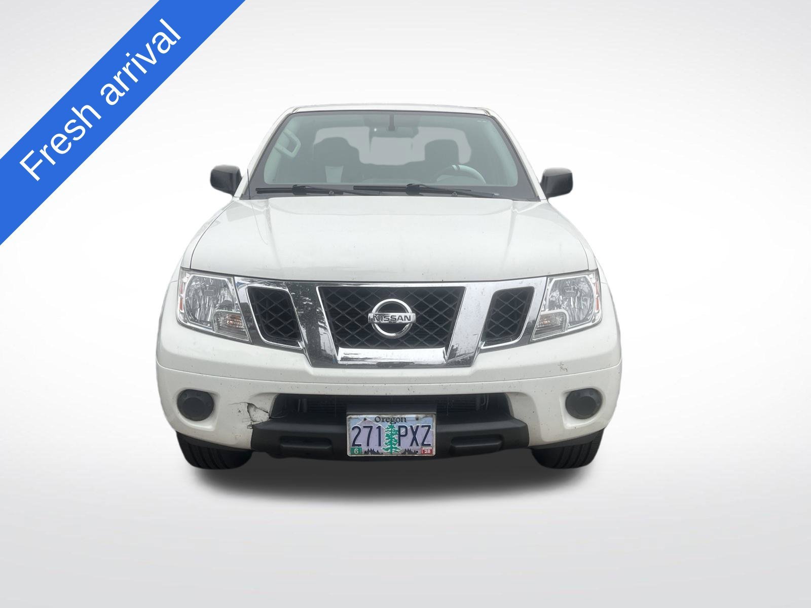 Used 2019 Glacier White Nissan SV image 1