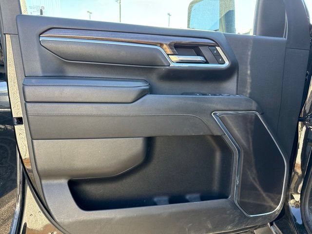 Used 2024 Black Chevrolet LT image 9