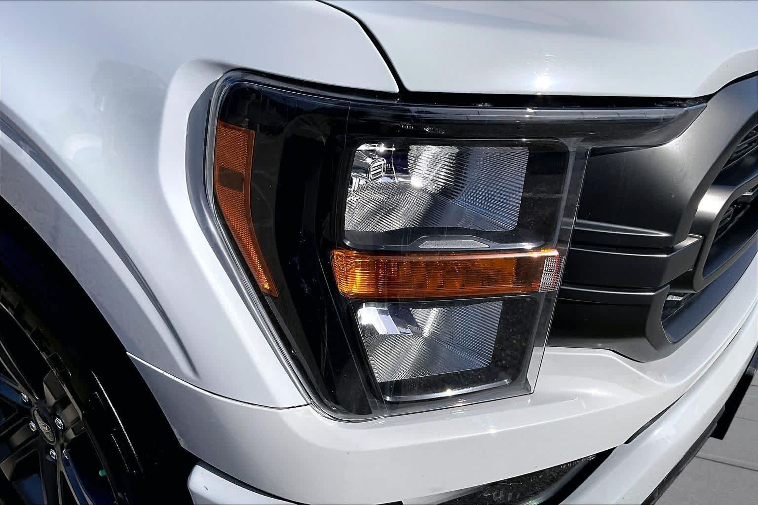 Certified Used 2023 Avalanche Gray Ford XLT image 27