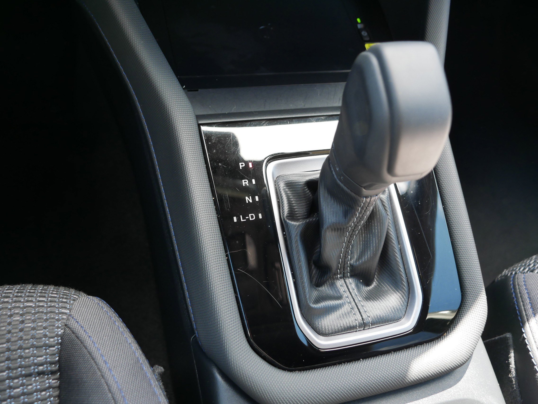 Used 2025 Crystal Black Silica Subaru Premium image 24