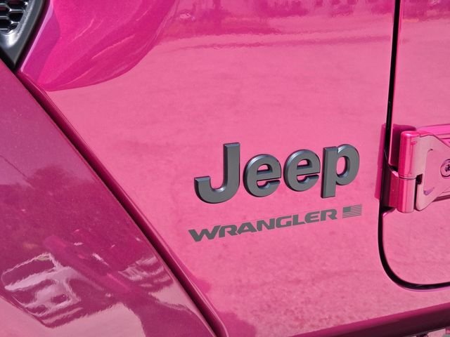 New 2026 Tuscadero Pearl-Coat Exterior Paint Jeep Sahara image 9