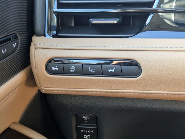 New 2026 RADIANT WHITE INFINITI Luxe 2WD image 26