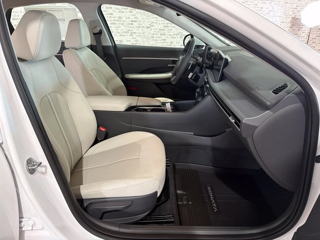 New 2027 Serenity White Hyundai SEL Sport image 9