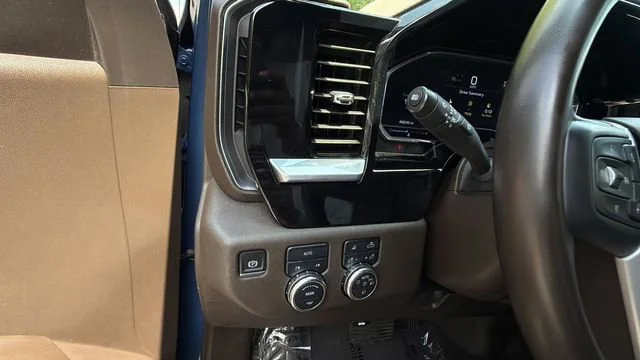 Used 2024 Downpour Metallic GMC SLT image 21