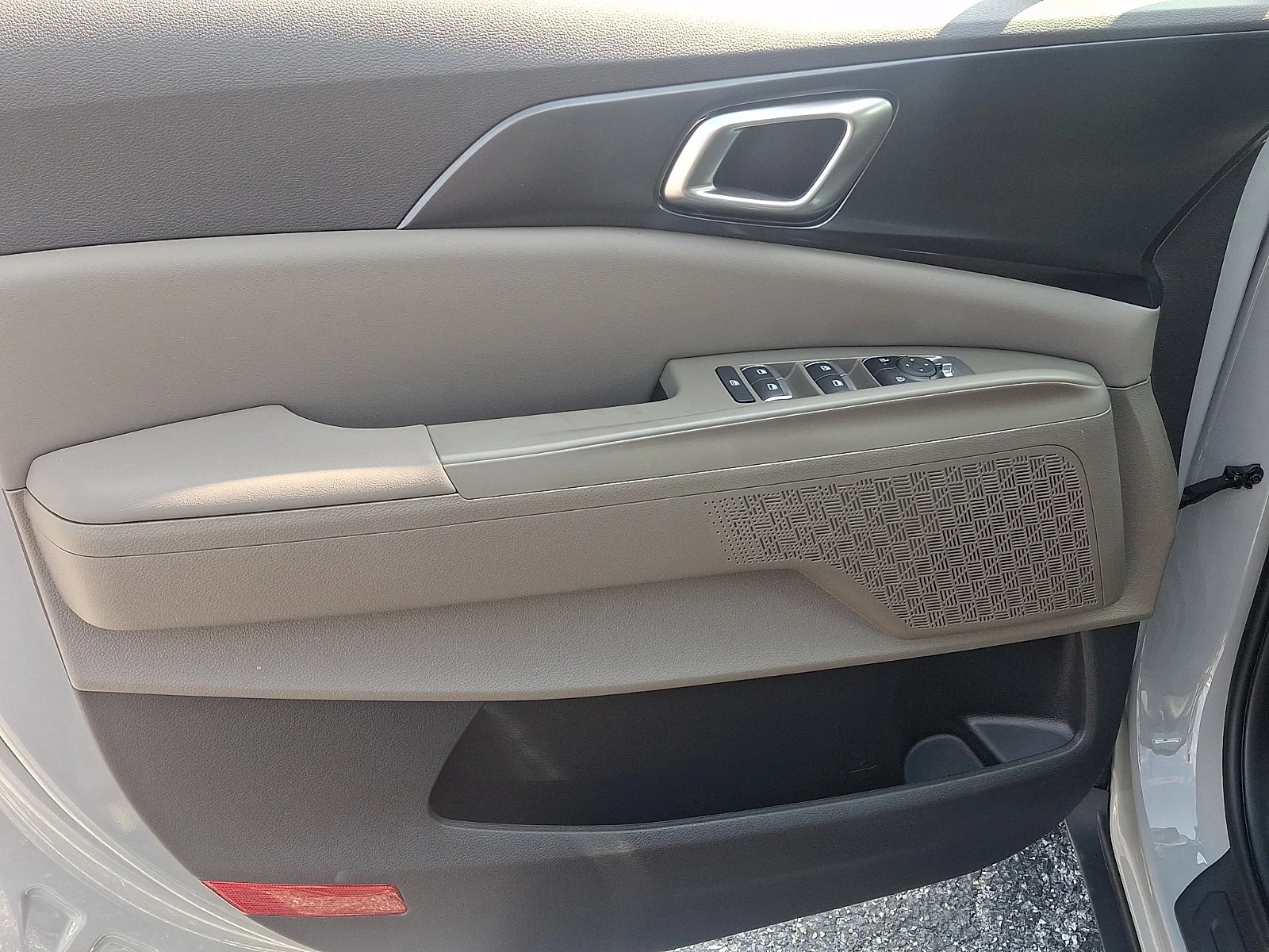 New 2027 White Kia LX image 11