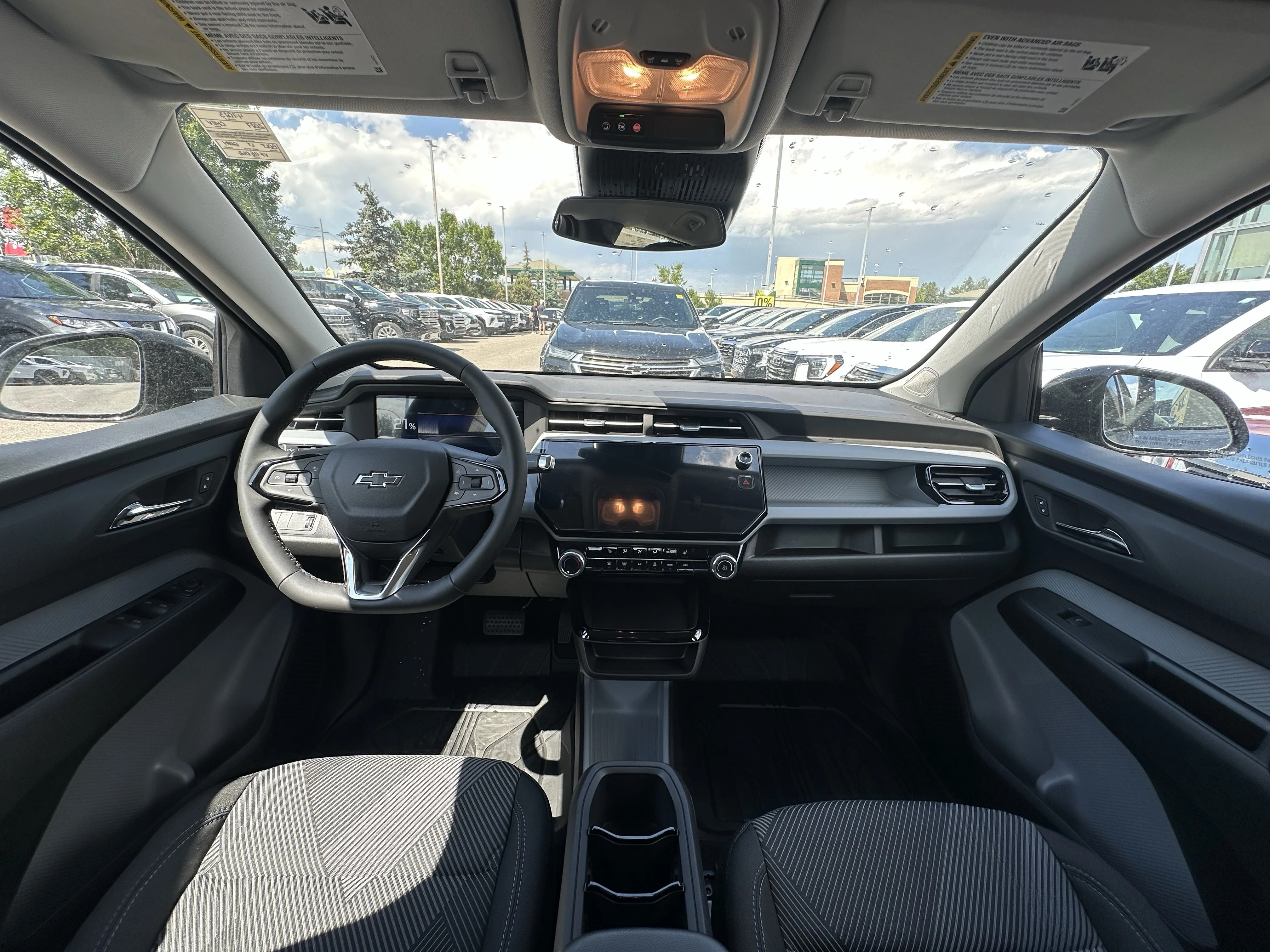 New 2027 Sterling Grey Metallic Chevrolet LT image 17