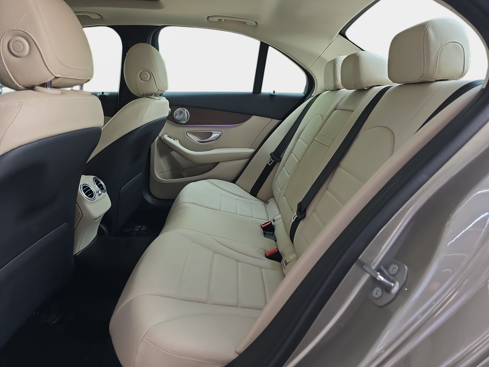 Used 2020  Mercedes-Benz C 300 image 16