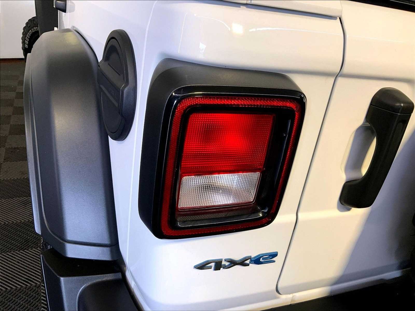 Used 2023 Bright White Clearcoat Jeep Willys image 31