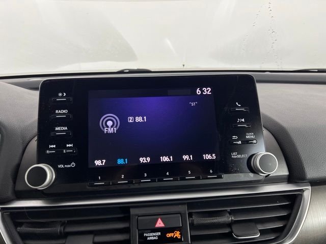 Used 2018 Black Honda LX image 23