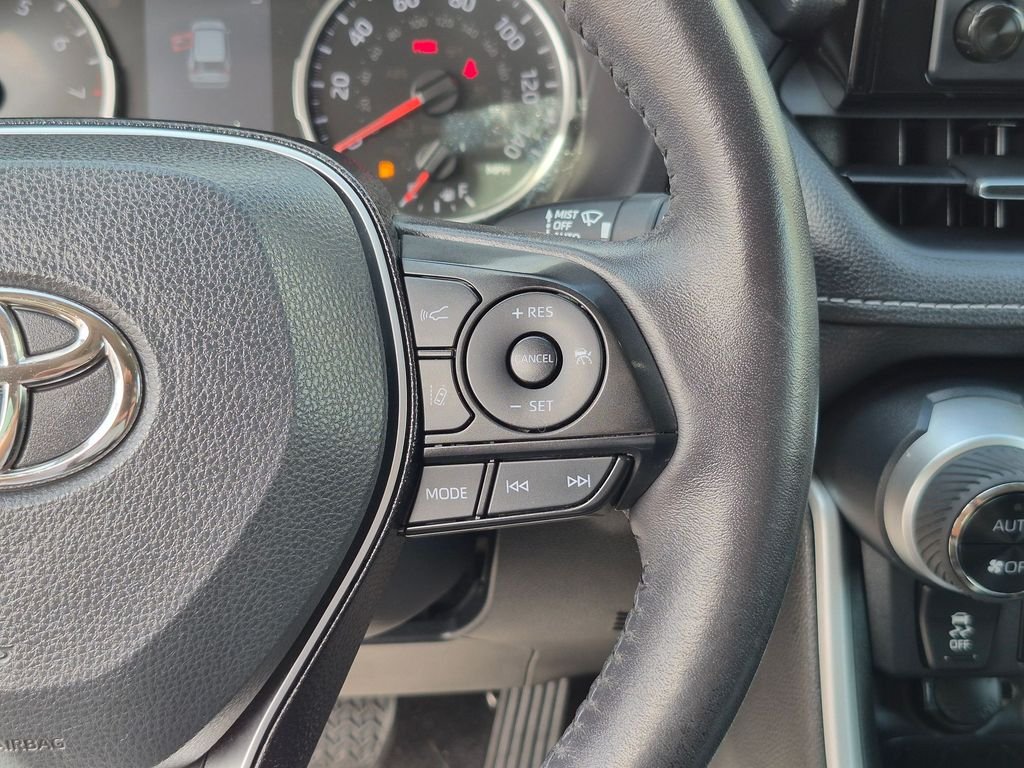 Used 2021 Gray Toyota XLE Premium image 17