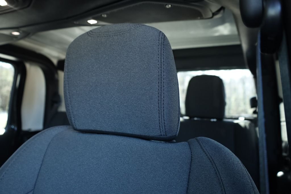 2025 Jeep Gladiator Willys - Photo 25