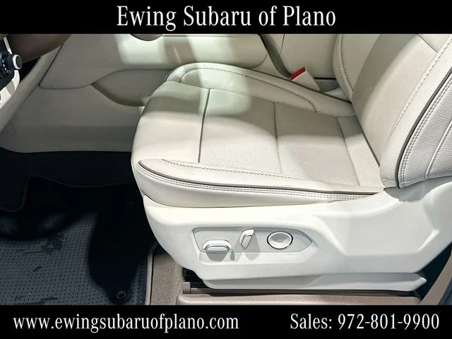 Used 2023 White GMC Denali image 20