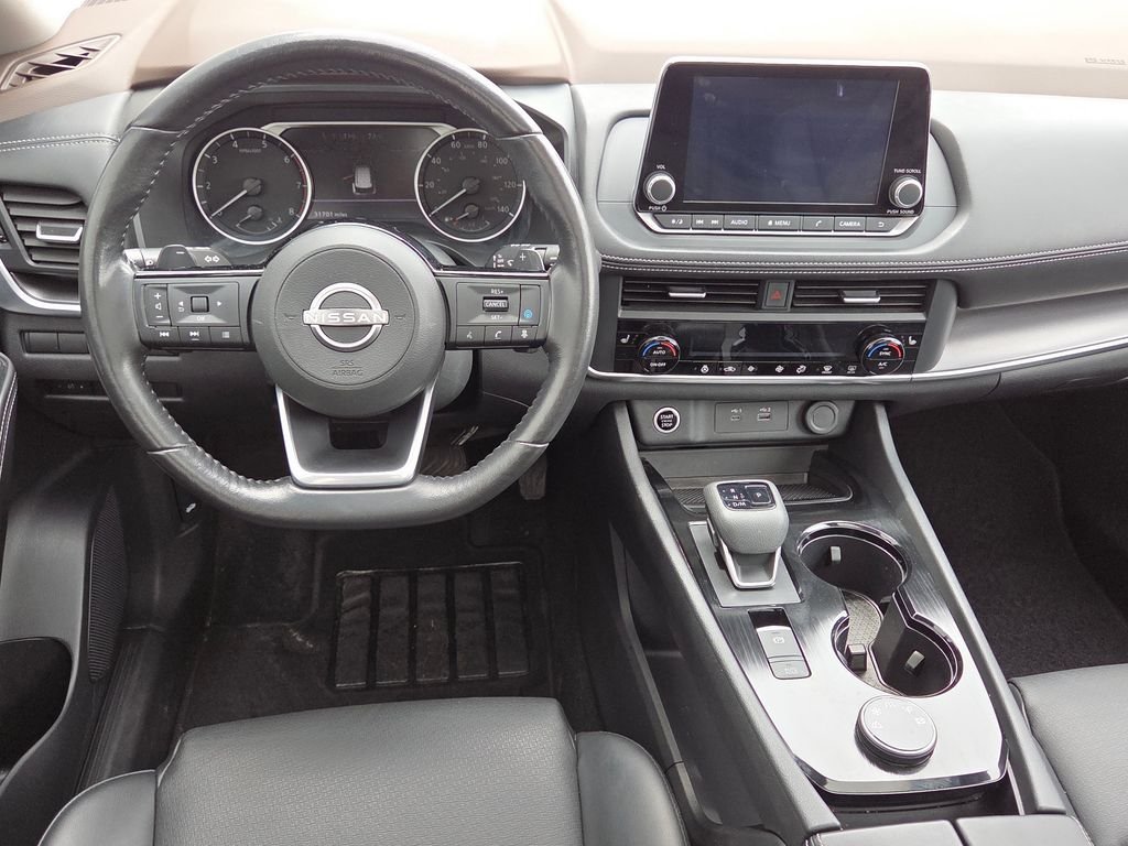Used 2023 Gray Nissan SV image 17