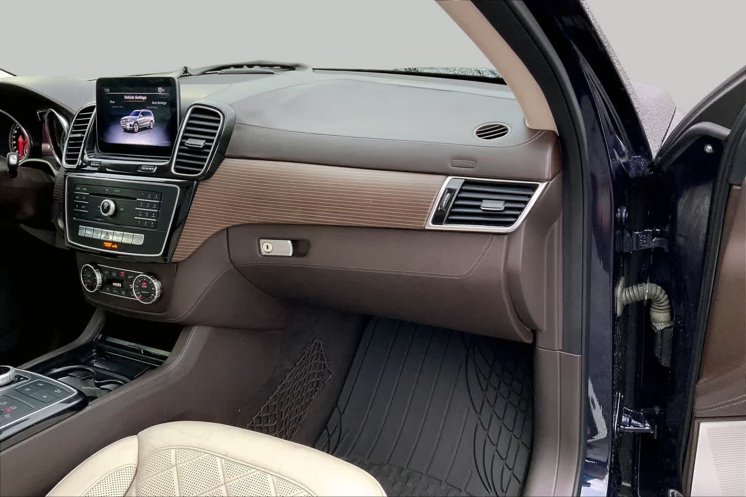 Used 2019 Lunar Blue Metallic Mercedes-Benz GLS 450 image 18